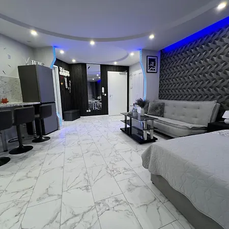 Viktor Deluxe Apartment