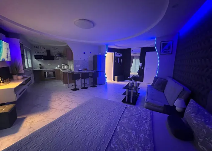 Viktor Deluxe * Gotha